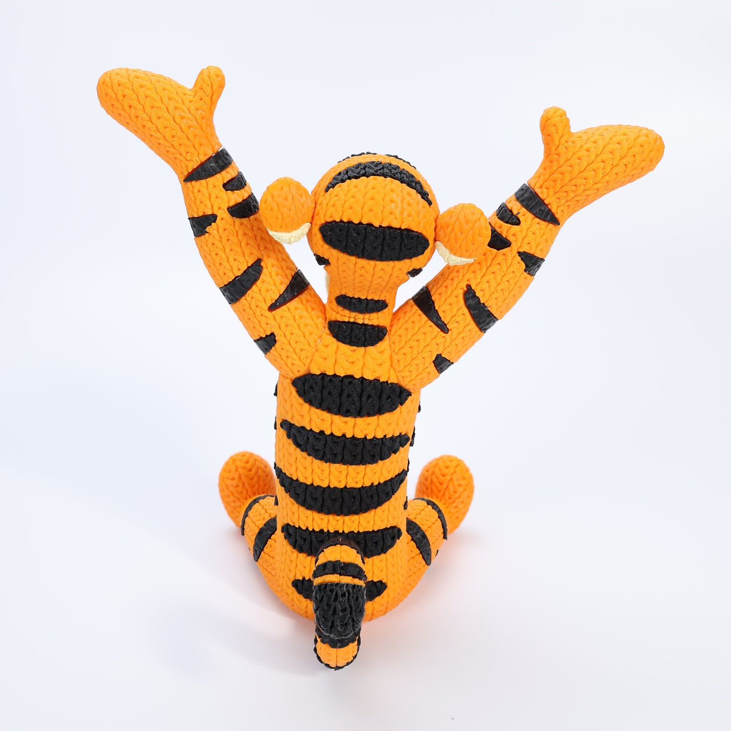 Cozy Knit-Style Bouncy Tiger Figure – 3D Printed Collectible